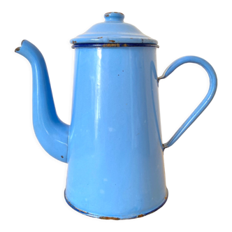 Cafetière en tôle émaillée