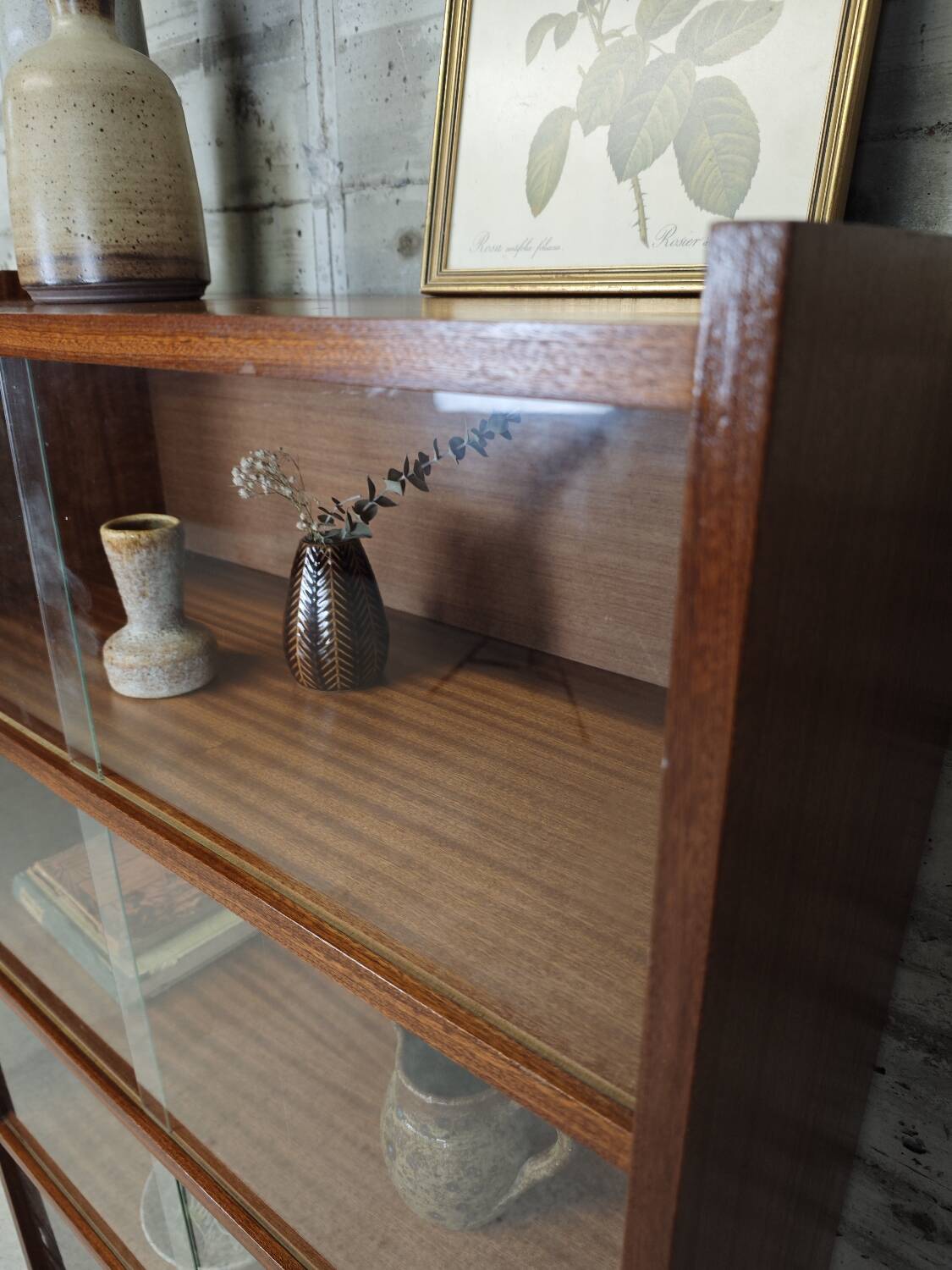 Vintage display cabinet / bookcase