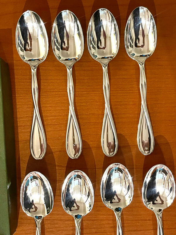 Christofle galea , 8 cuillères 19 cm standard très bon état
