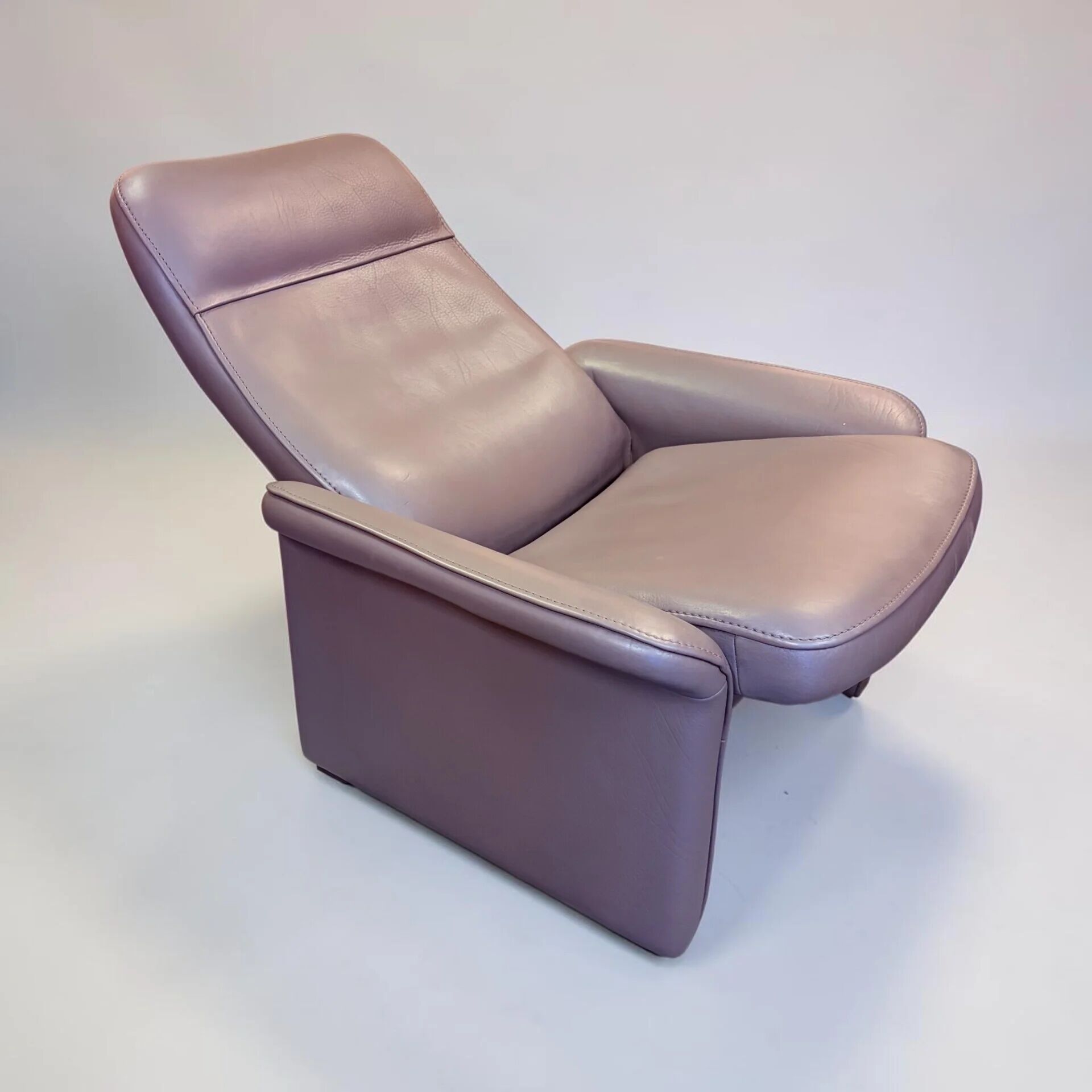De Sede DS-50, Swiss, 1980s, taupe/grey leather