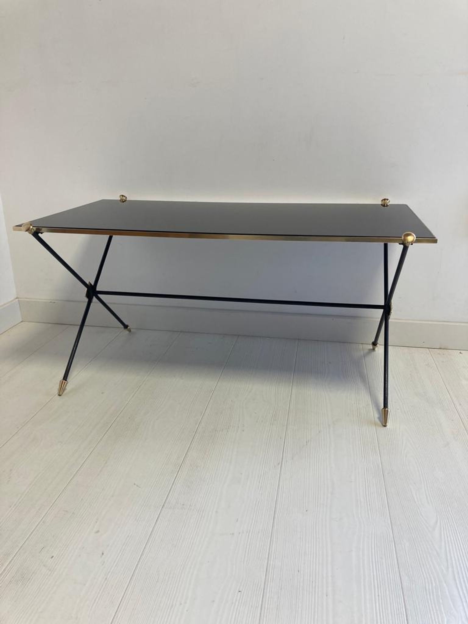 Coffee tabl