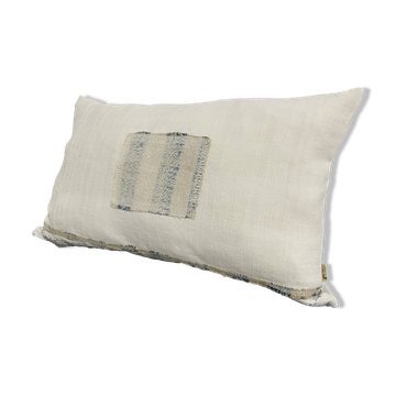 Coussin artisanal en toile ancienne style Kilim