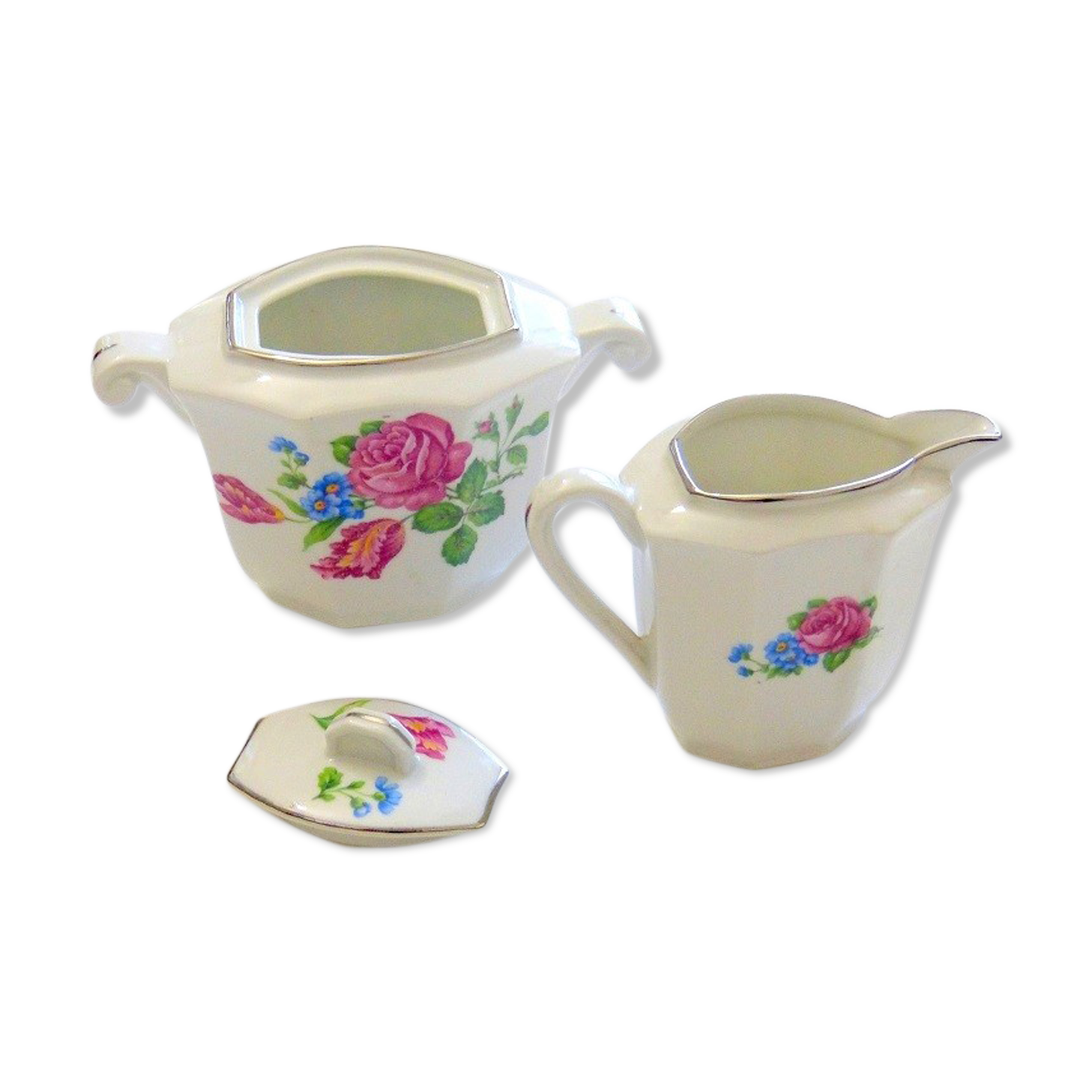 Ancient milk pot and sugar bowl in earthenware decorated with ancient roses