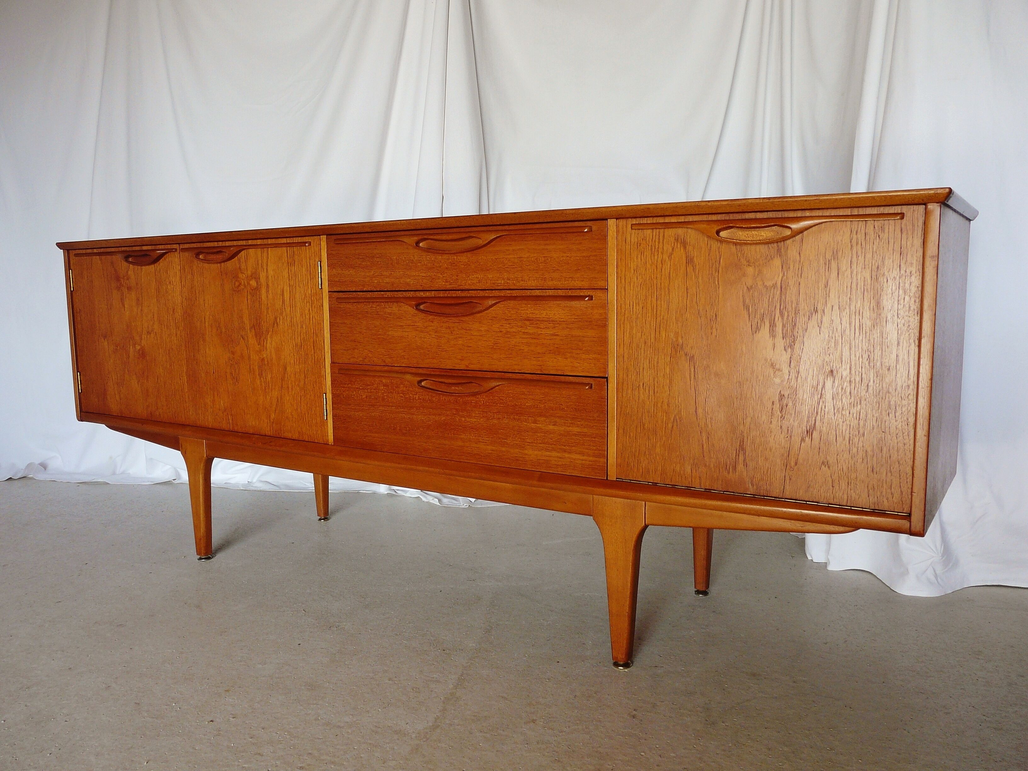 Sideboard scandinavian teak Jentique