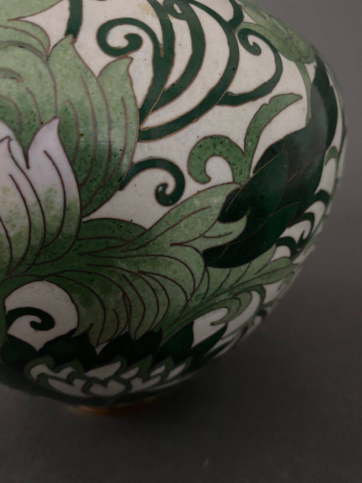 Ball-shaped cloisonné vase by Jingfa China 20th floral decor