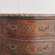 Commode galbee debut xxe marquetee bois de rose plateau marbre
