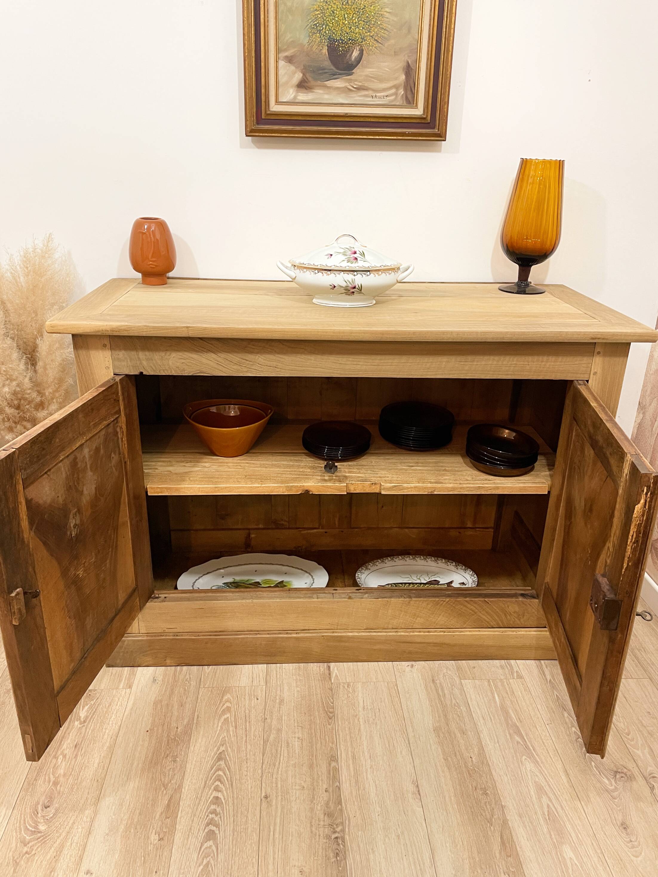 Antique two-body buffet in solid wood (restored)