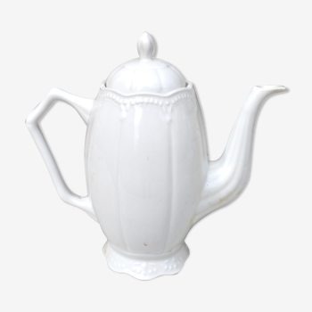 Worked white porcelain coffee maker