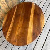 Oval coffee table in wood and red