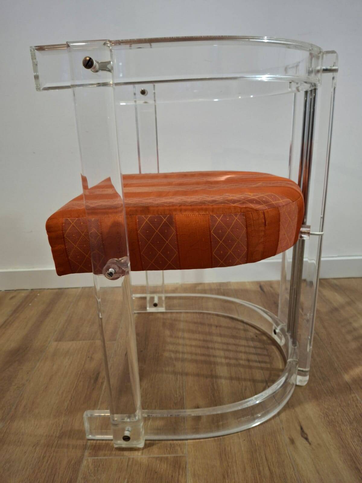 Set of 6 Acrylic and Chrome Chairs, Italy, 1970s