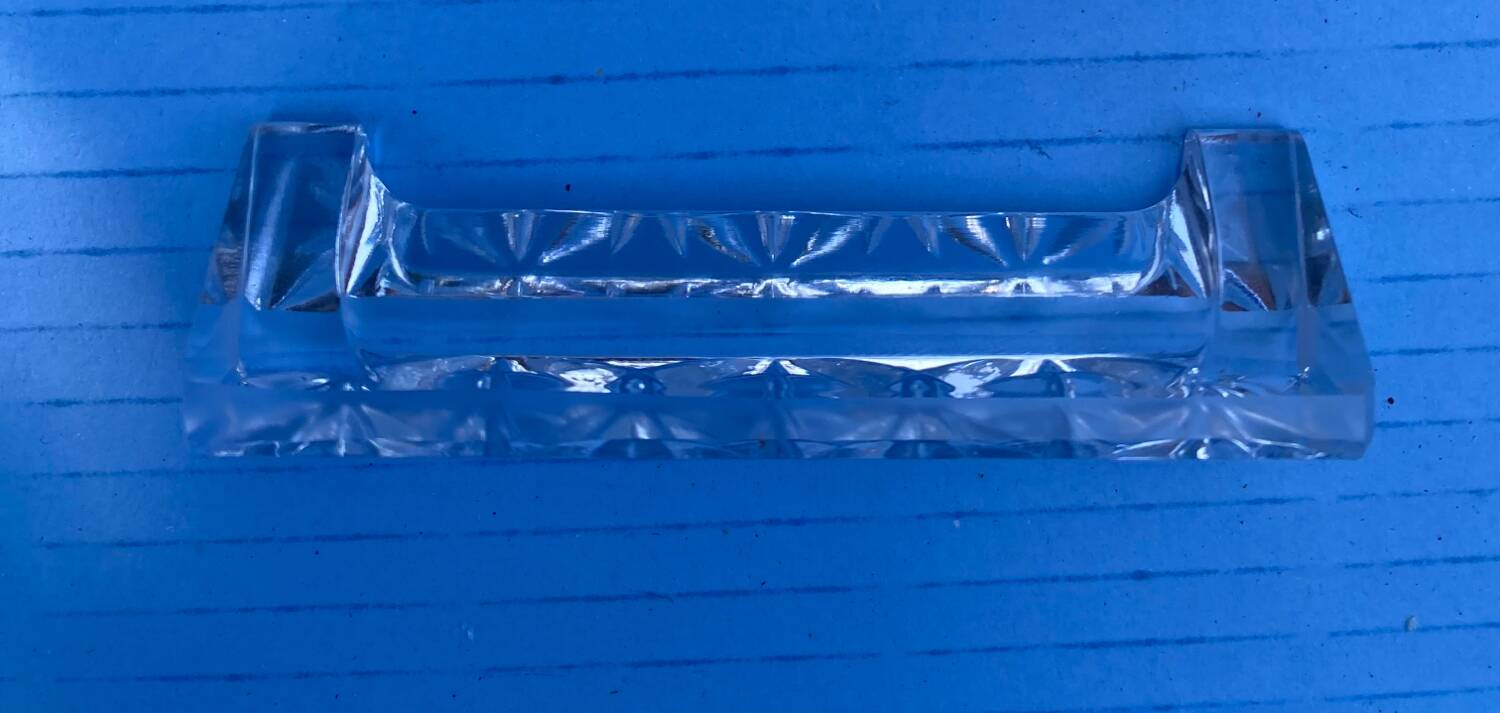 12 diamond cut crystal knife holder