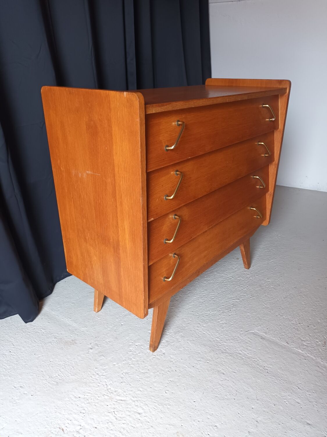Vintage chest of drawers