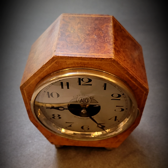 Art Deco inlaid clock