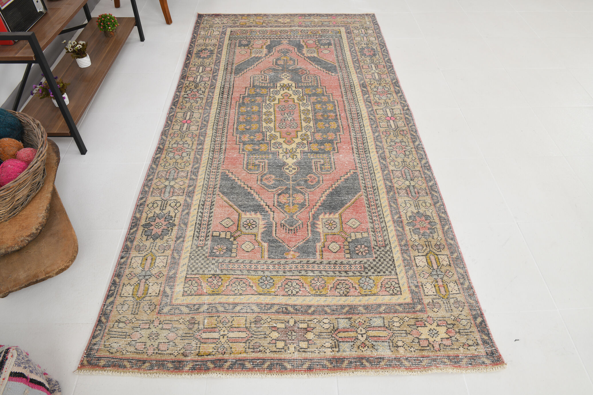 4x8 Pale Red Oriental Vintage Rug, 132x260Cm