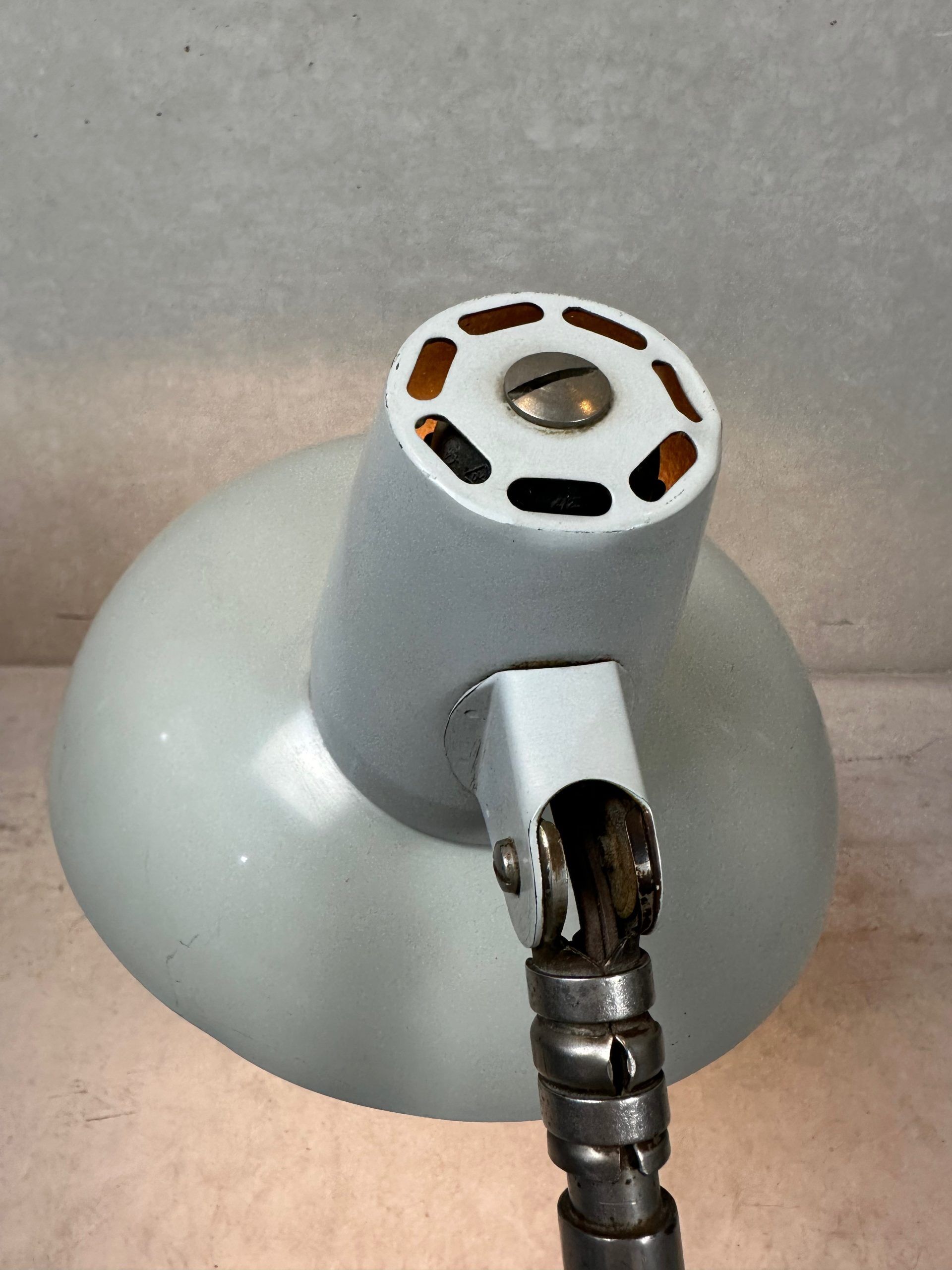 Bauhaus desk lamp – SIS