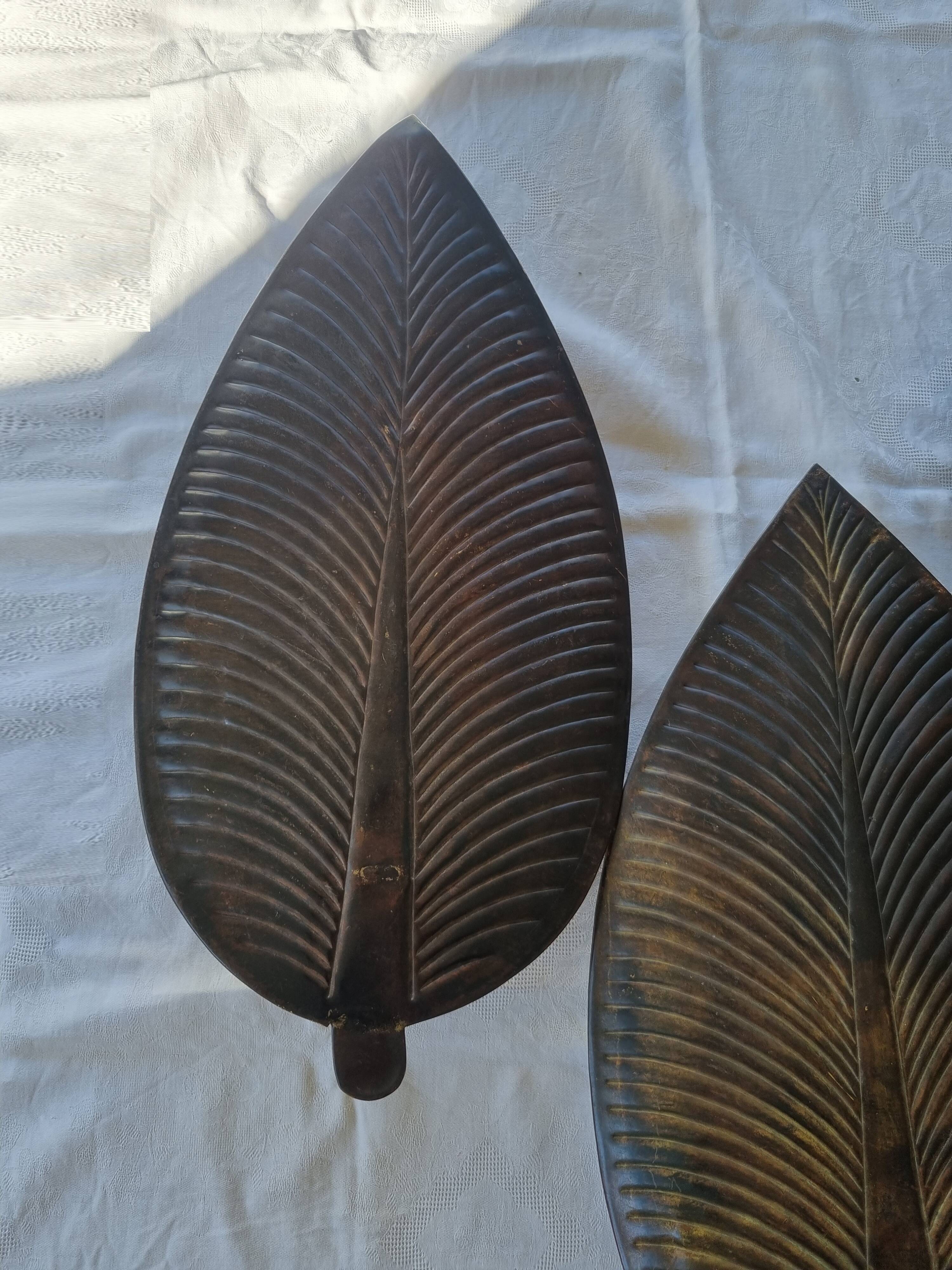 Wall decoration leaves