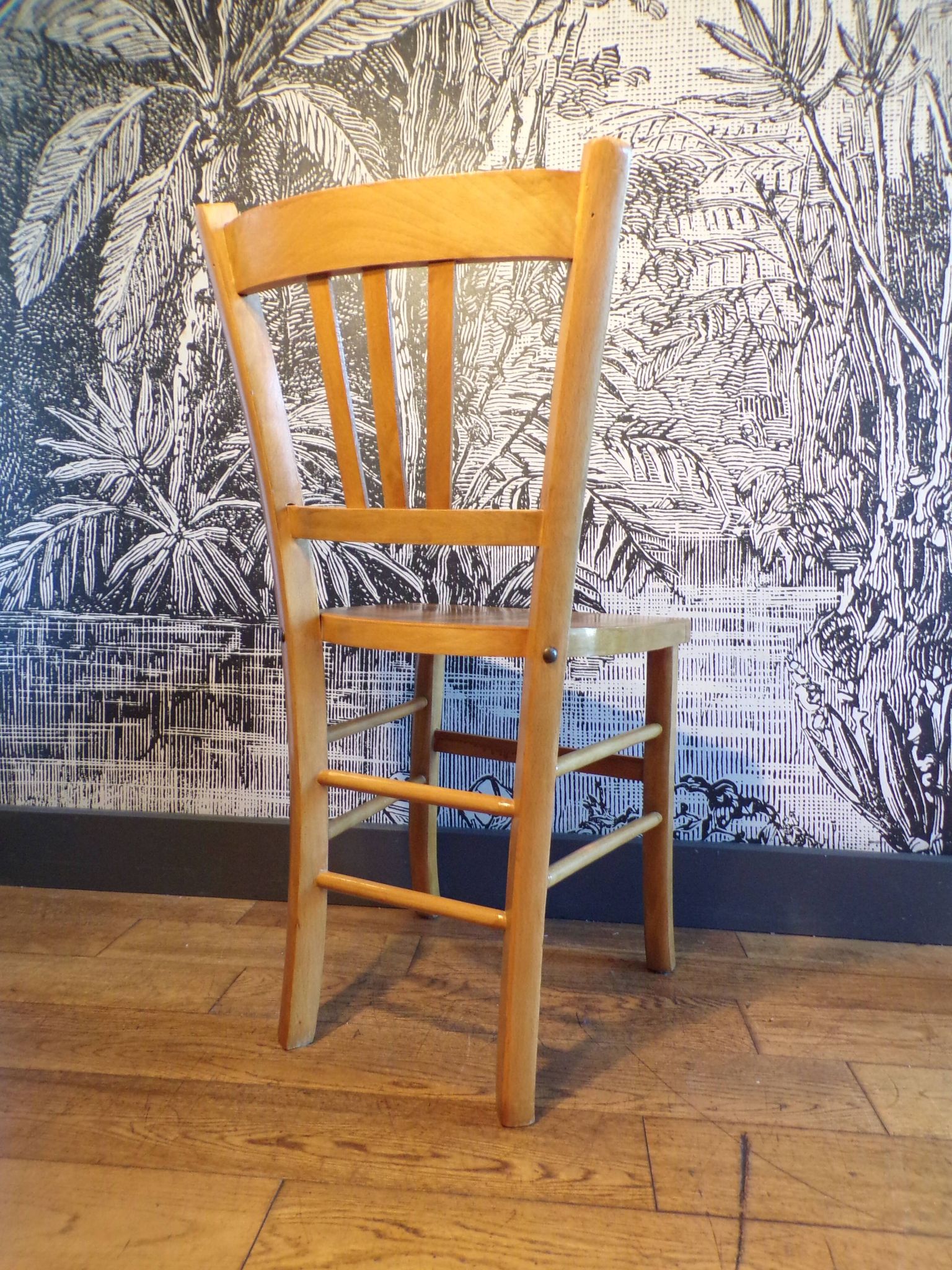 Chaise de bistrot vintage