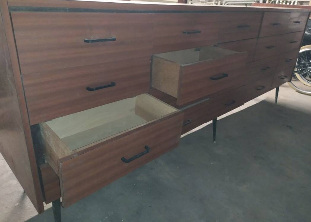 Comptoir Vitrine de Pharmacie