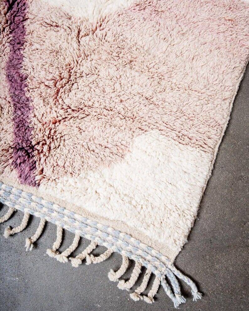 Traditional hand-woven Beni Ouraine rug, size 150 x 250 cm