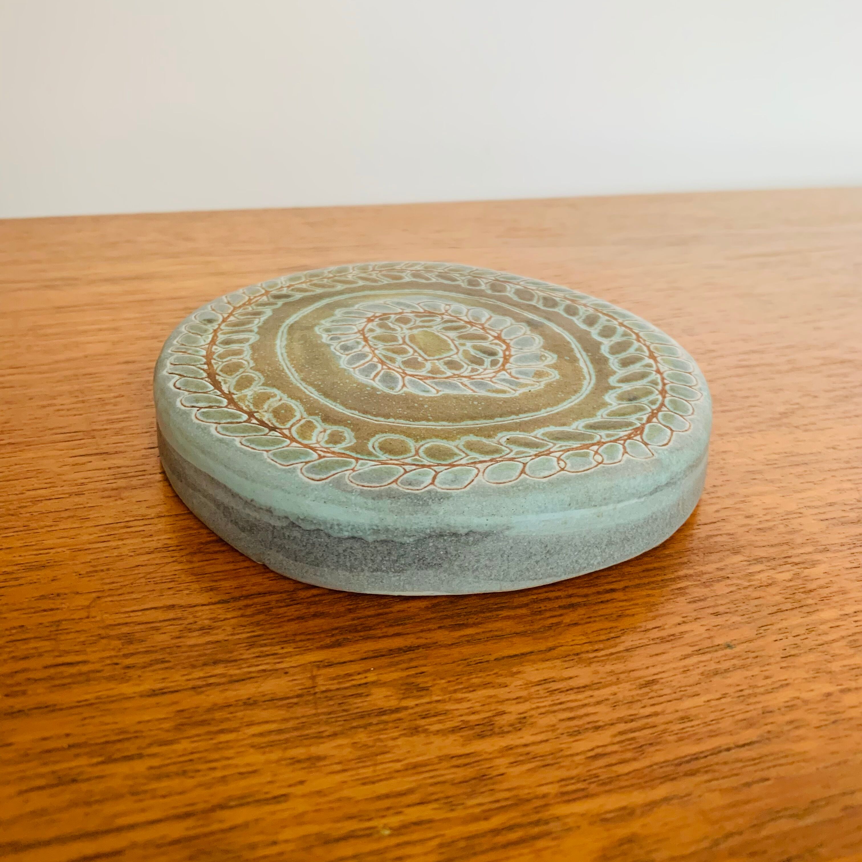 Dominique Guillot ceramic trivet