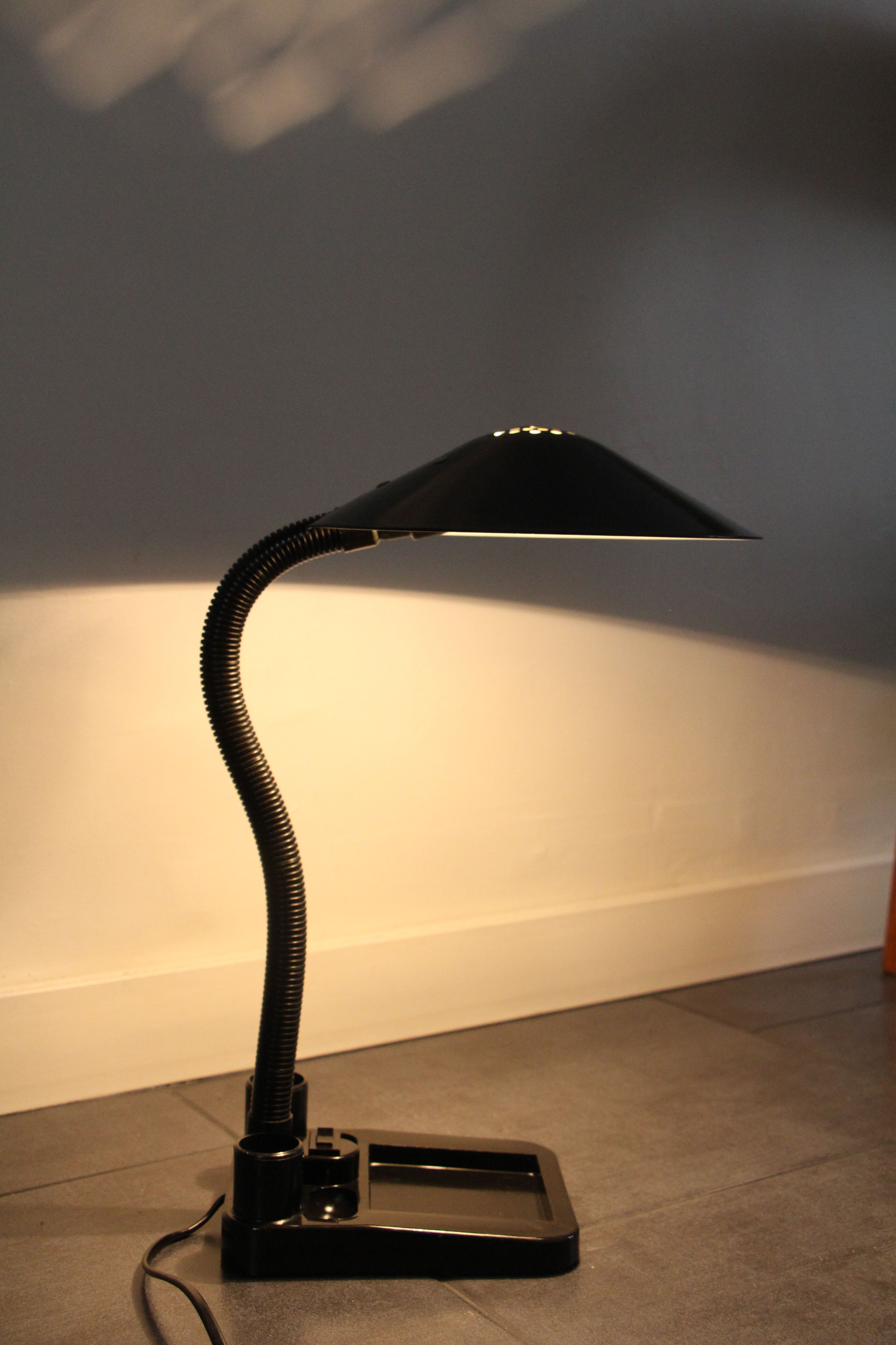 Black Aluminor desk lamp 80's