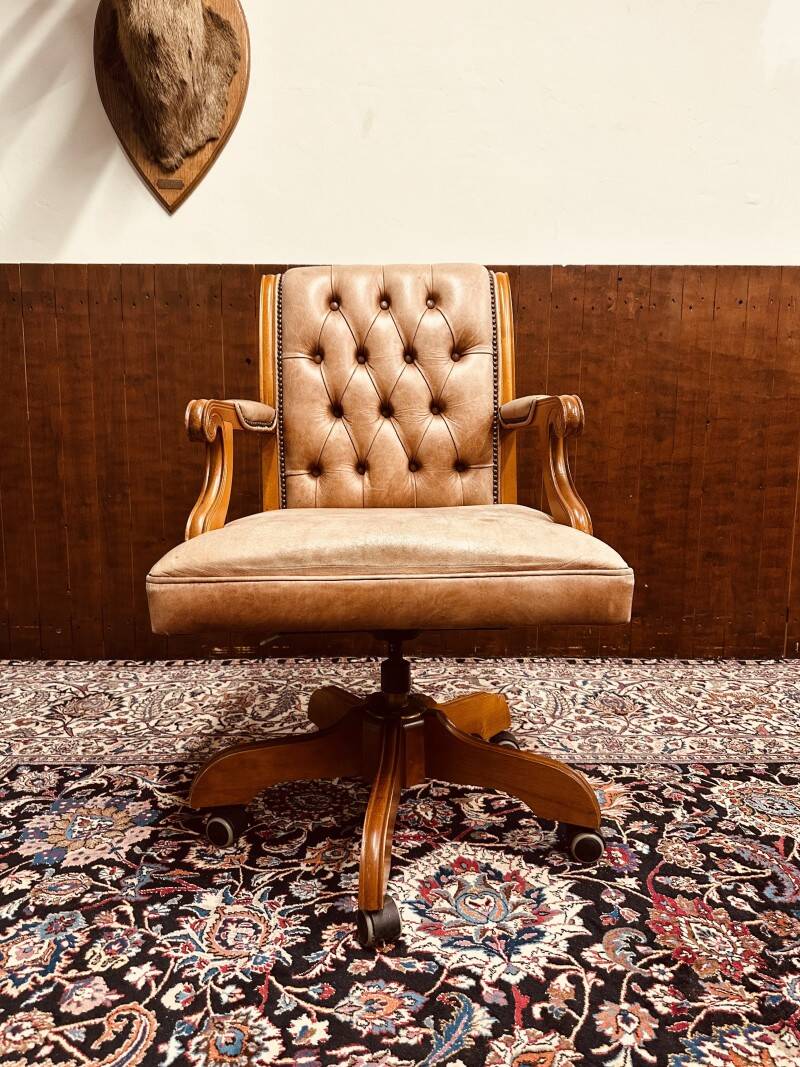 English Classic President Chair light brown Office chair