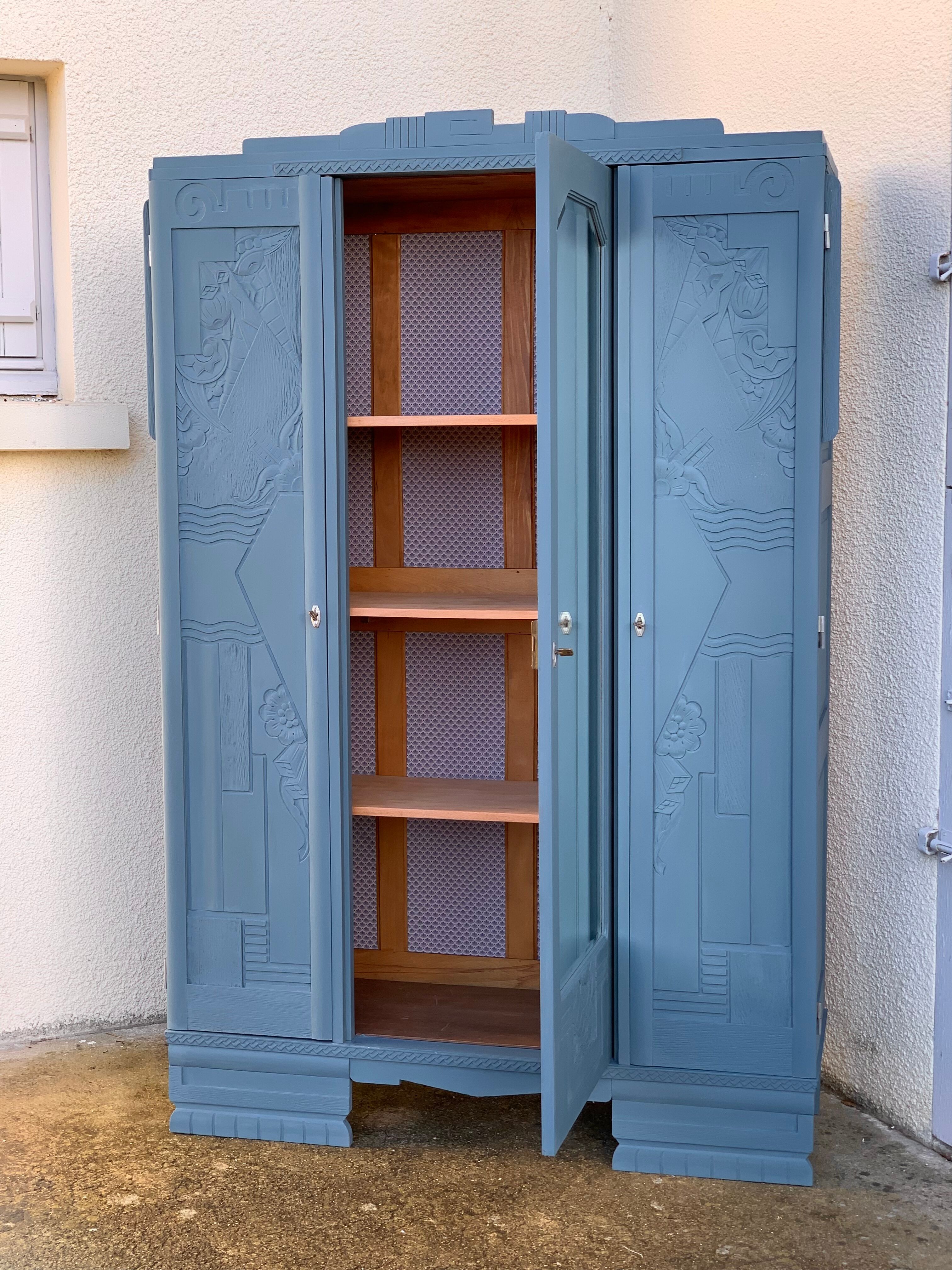 Blue wardrobe art deco 1930