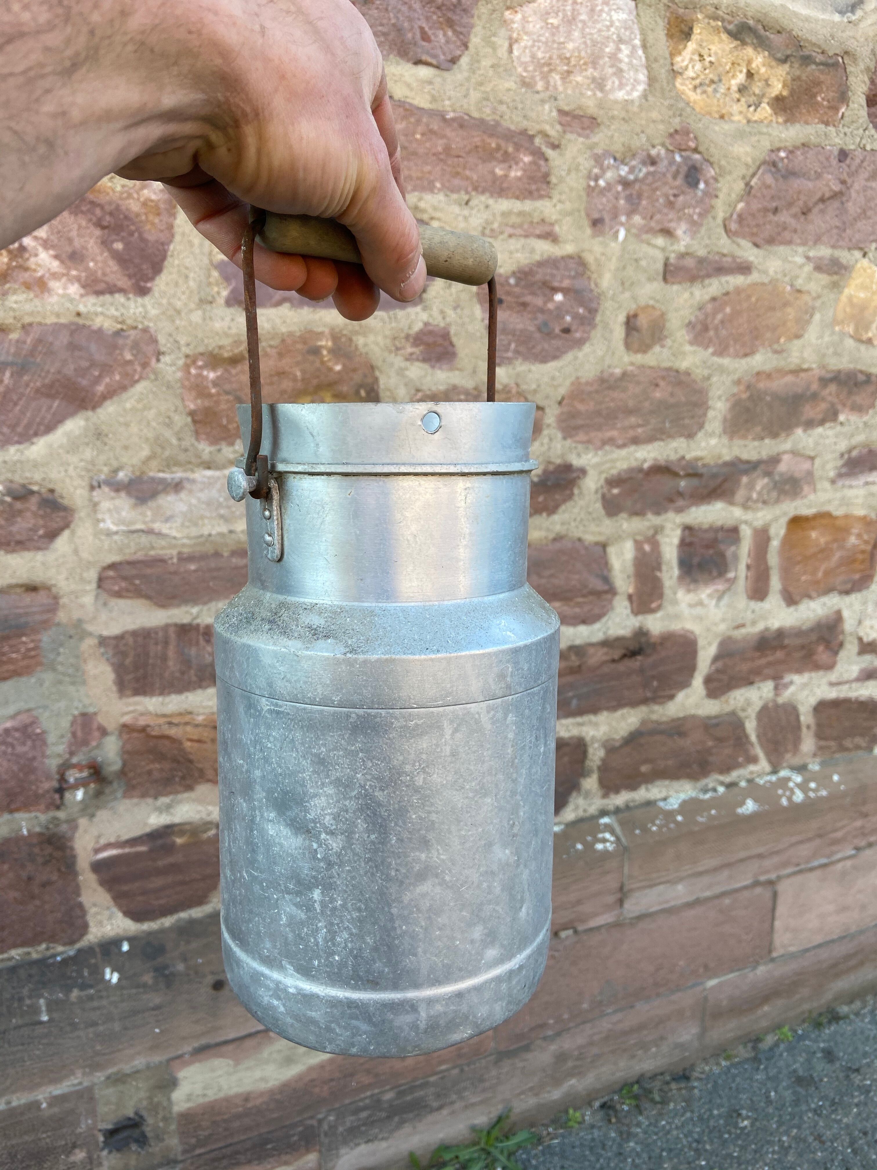 3 Vintage aluminium old milk pot 1950