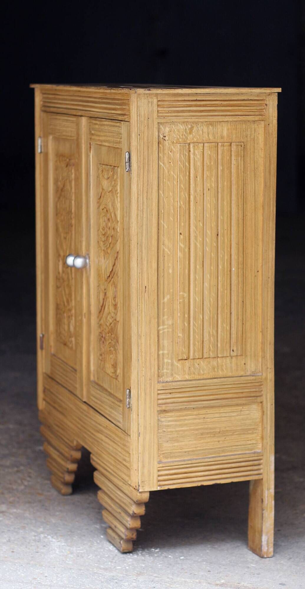 Adorable Art Deco furniture (circa 1920-30). Beautiful patina.