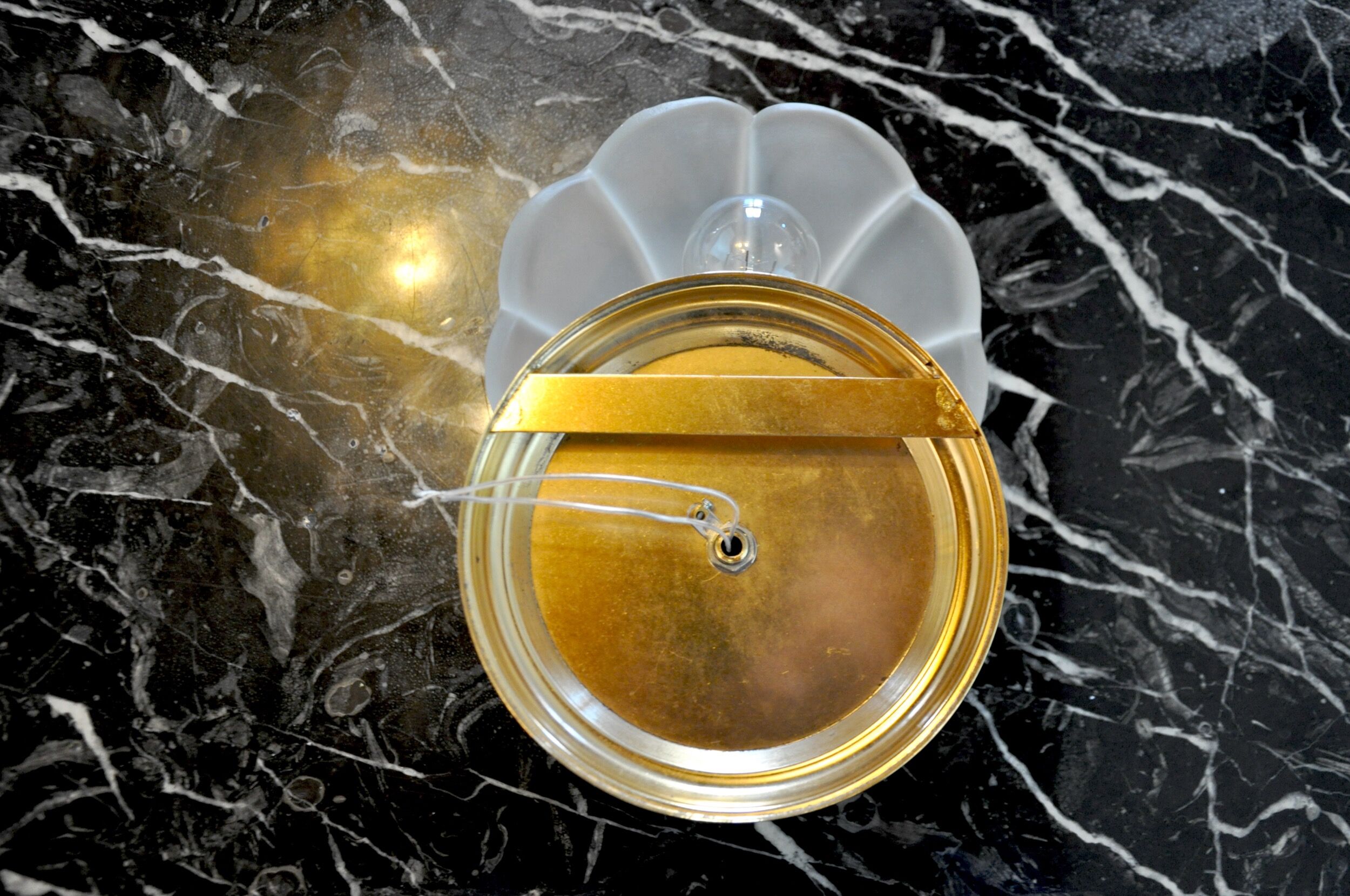 Shell wall lamp, opaque glass, italy, 1980