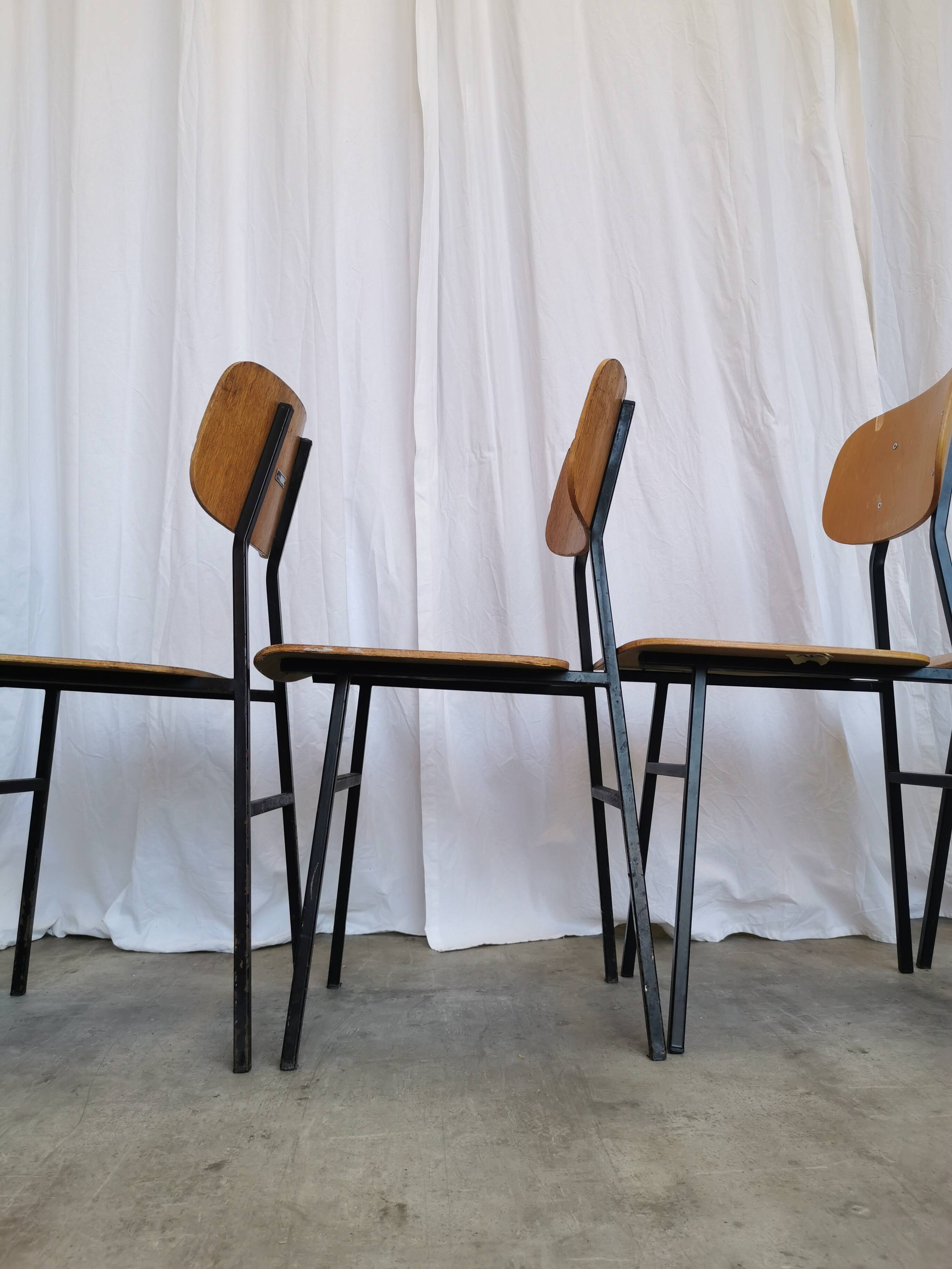 Set of 7 vintage school chairs by stol kamnik / 1970s yugoslavia / mid-cent