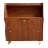 Buffet haut en teck sur pieds en lucite des années 1960