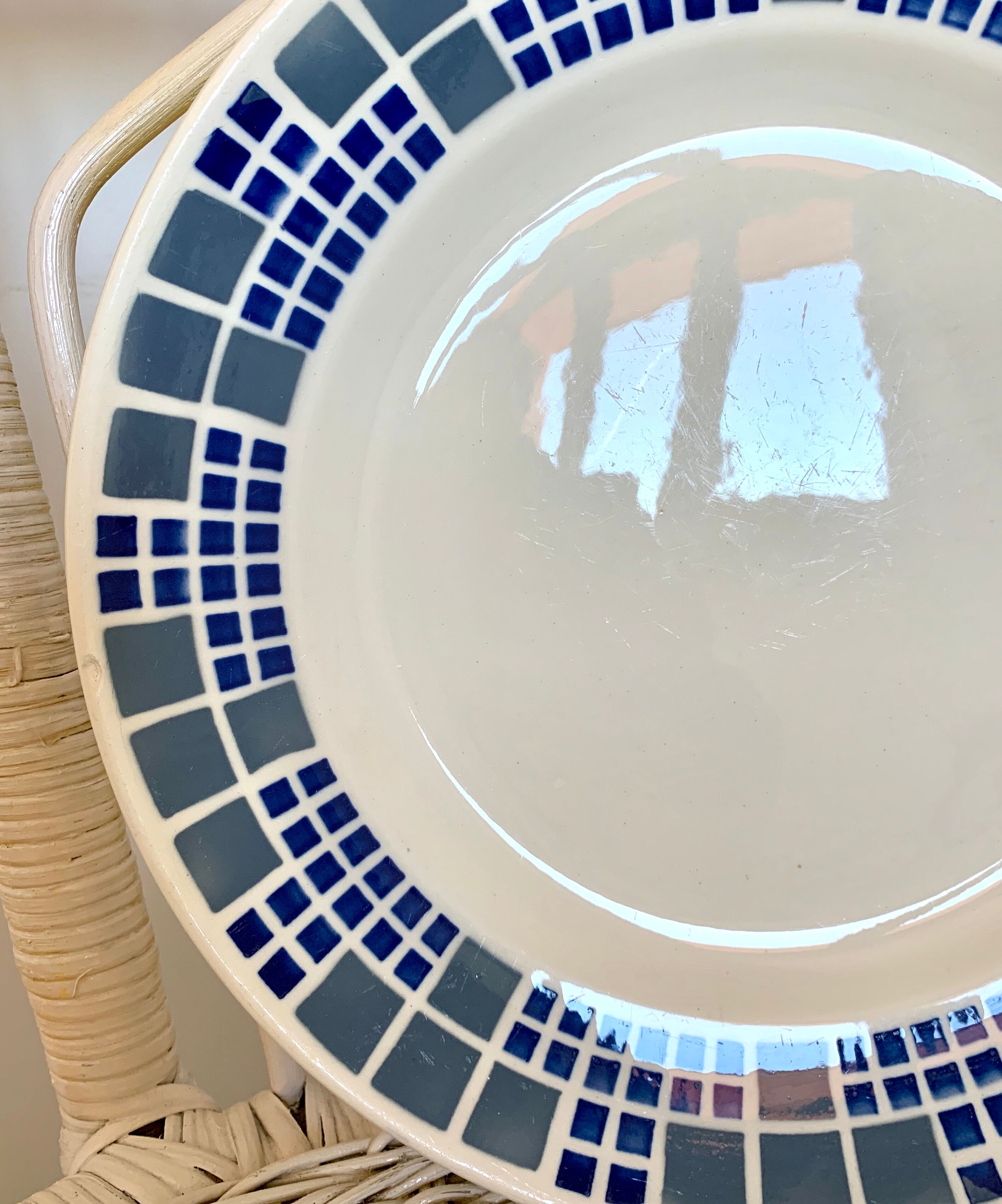 Leon round service plate, Badonviller