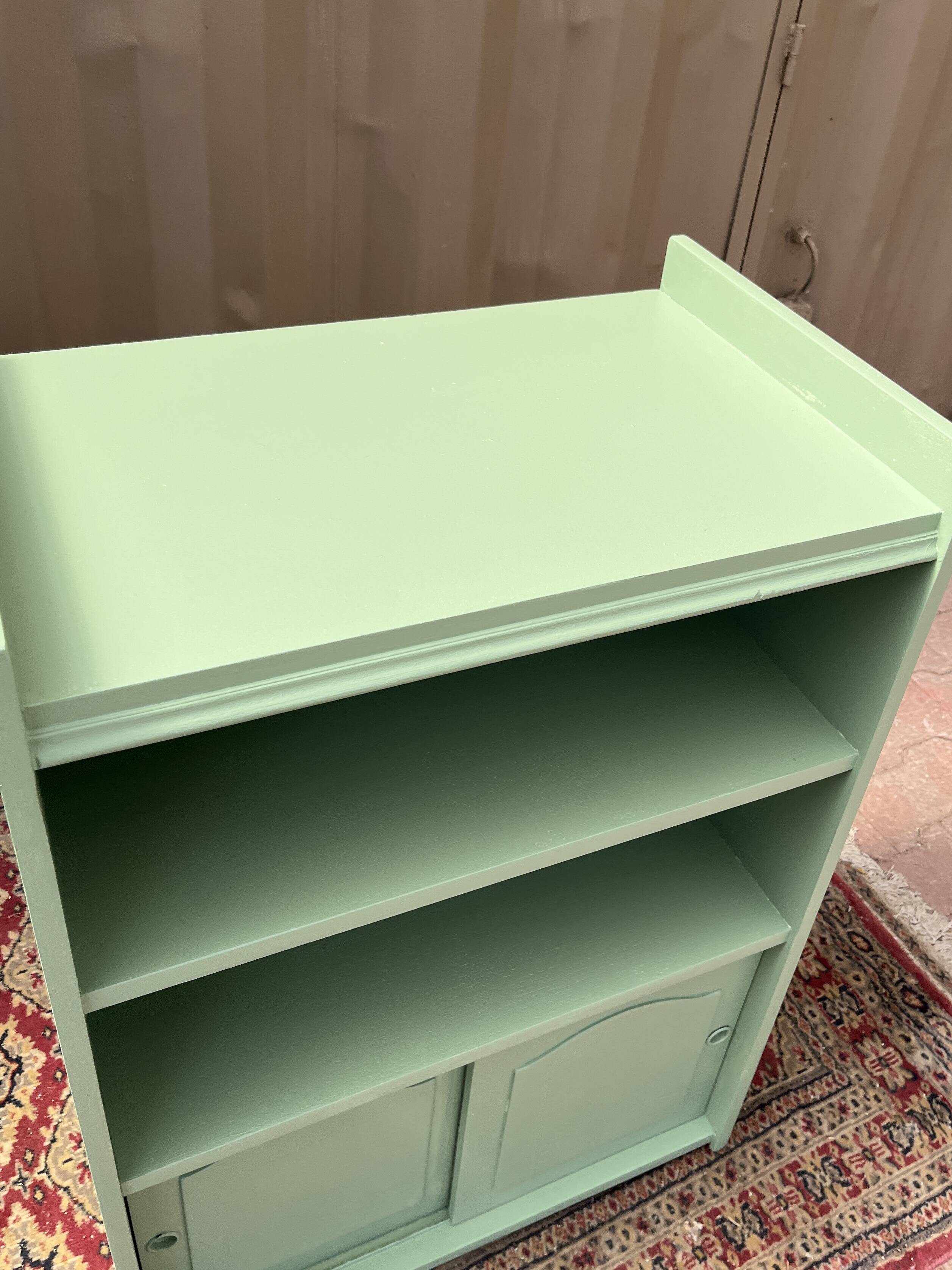 Hi-fi cabinet