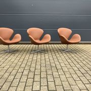 2x Fritz Hansen Swan chair by Arne Jacobsen, NEW condition!!