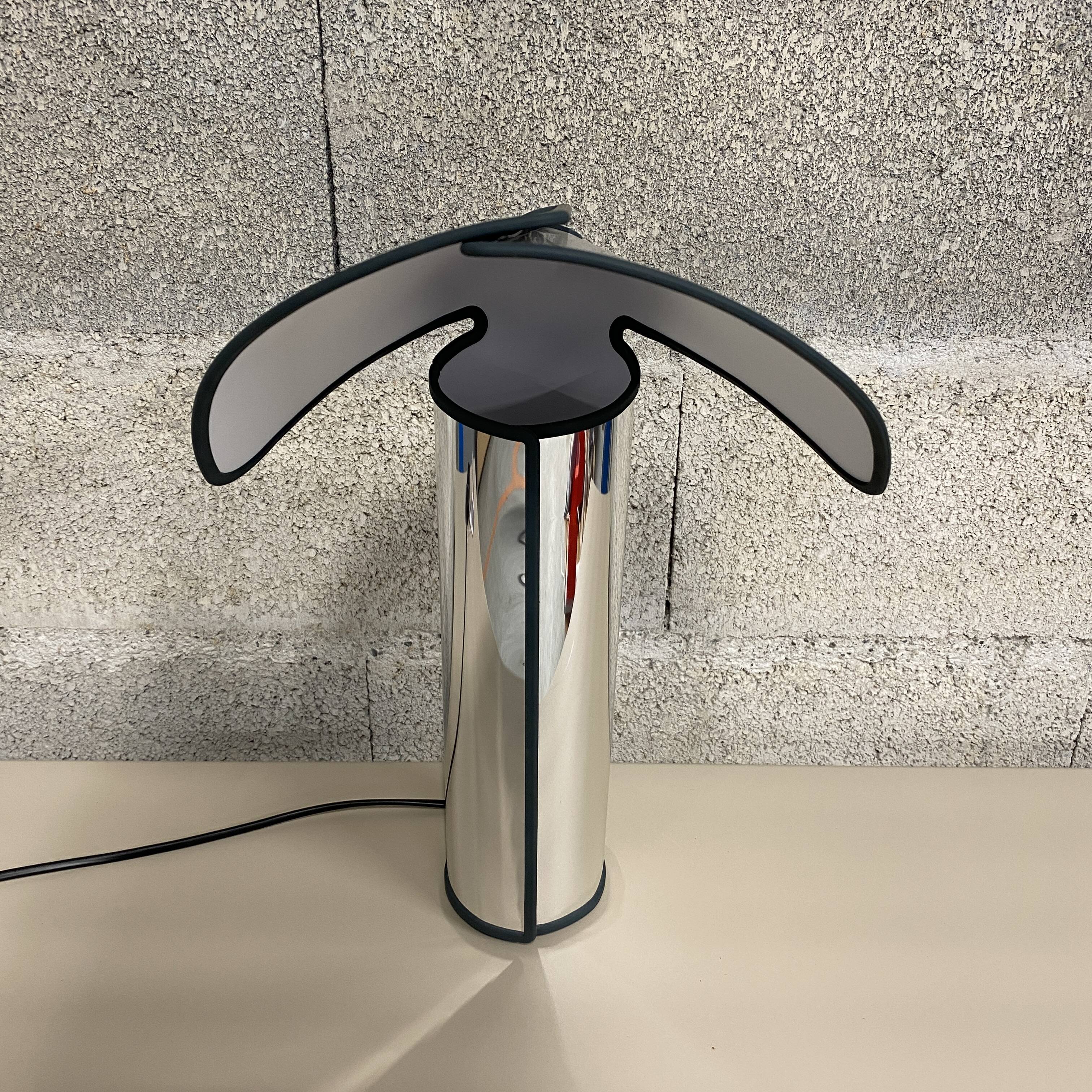 Chiara T Anthracite table lamp - Flos