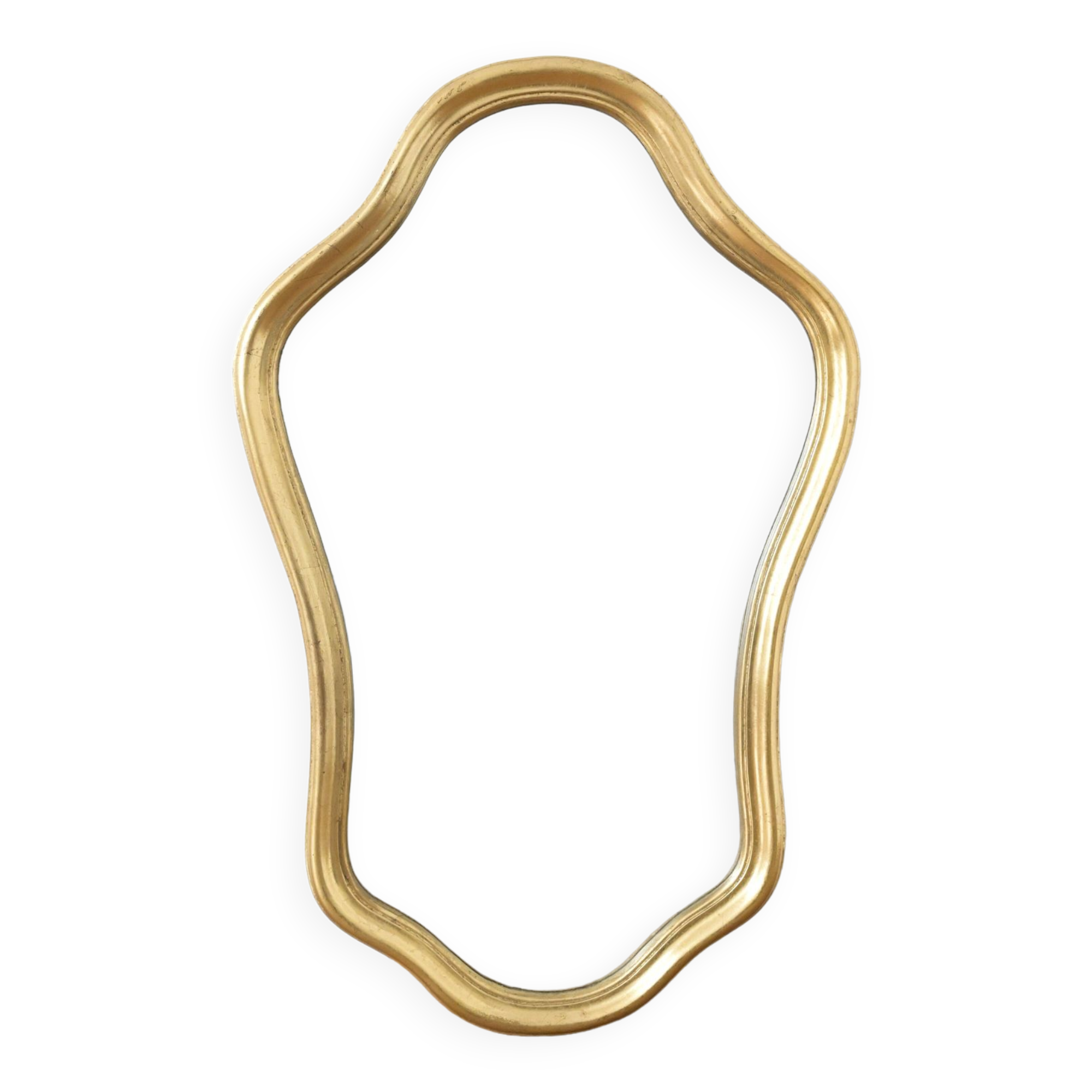 Golden mirror in wood and gold leaf