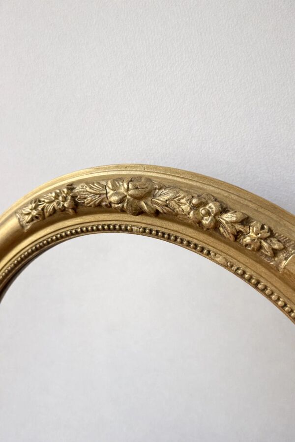 Miroir doré ovale - style victorien