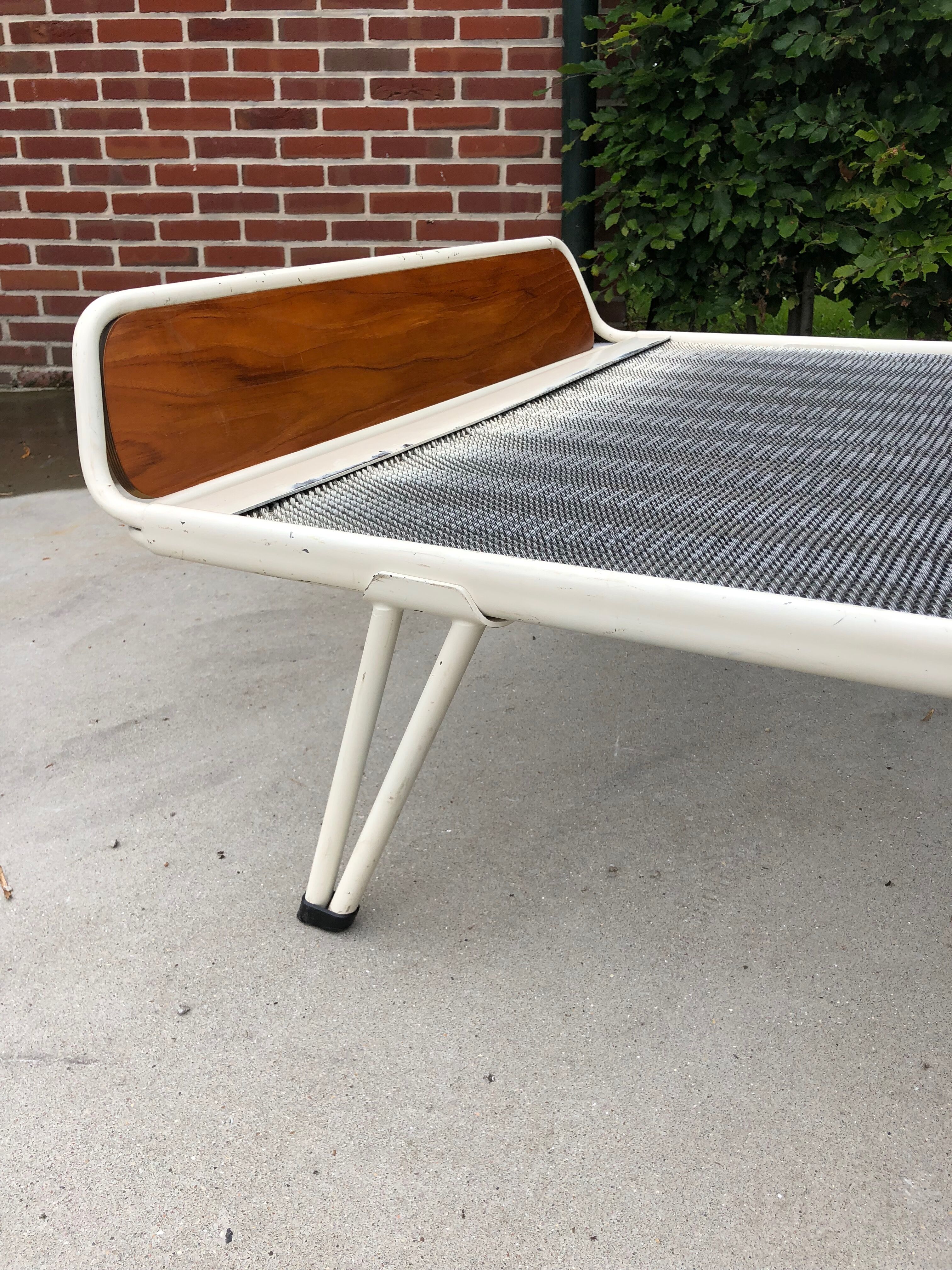 Vintage meridian in teak steel steel hairpin country leg down 60s