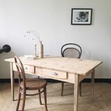 Table à manger ancienne