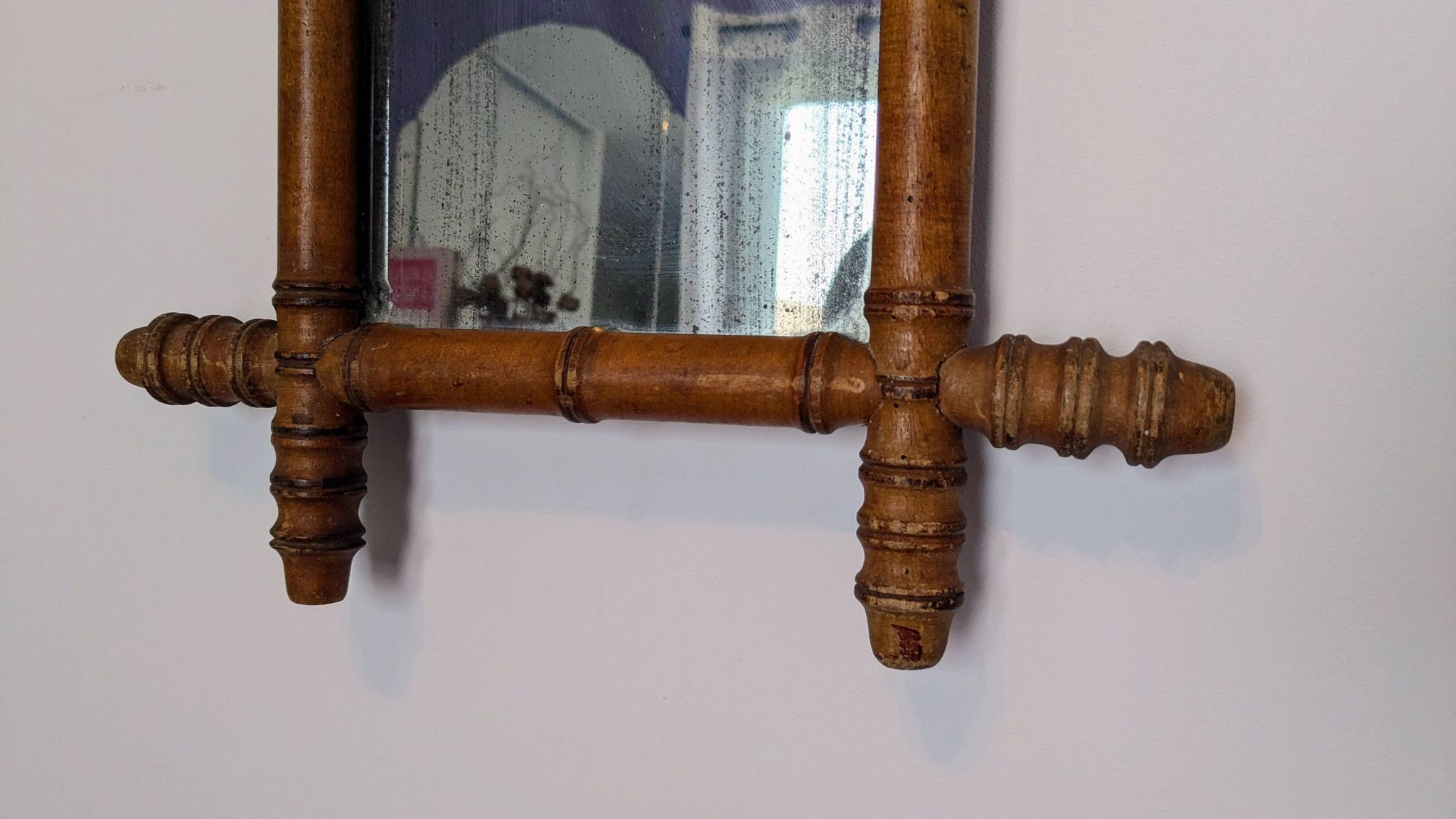 Miroir ancien bambou tourné glace piquée 40x34 cm
