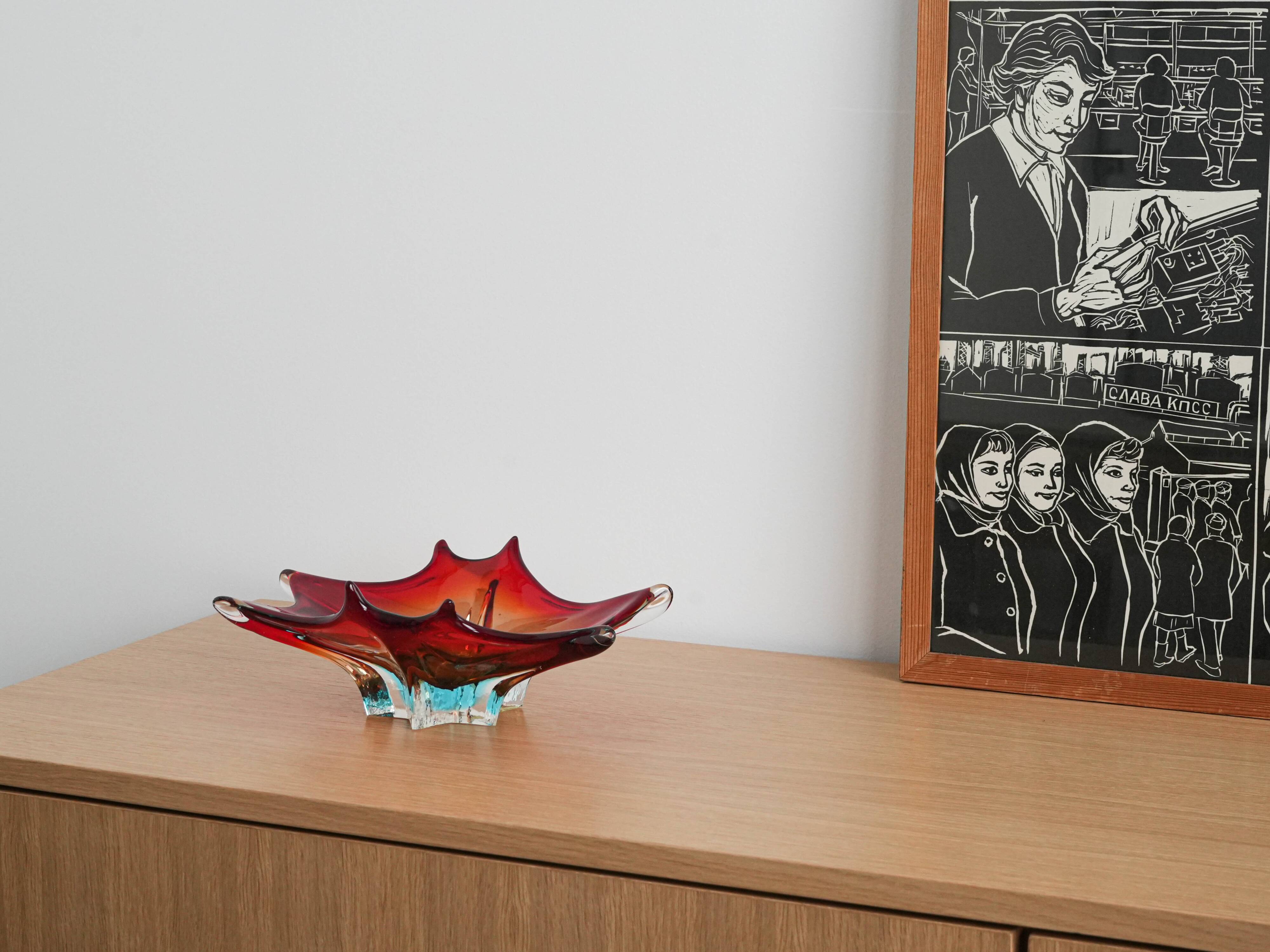 Platter, Murano glass, Italian design, 1970s, production: Italy