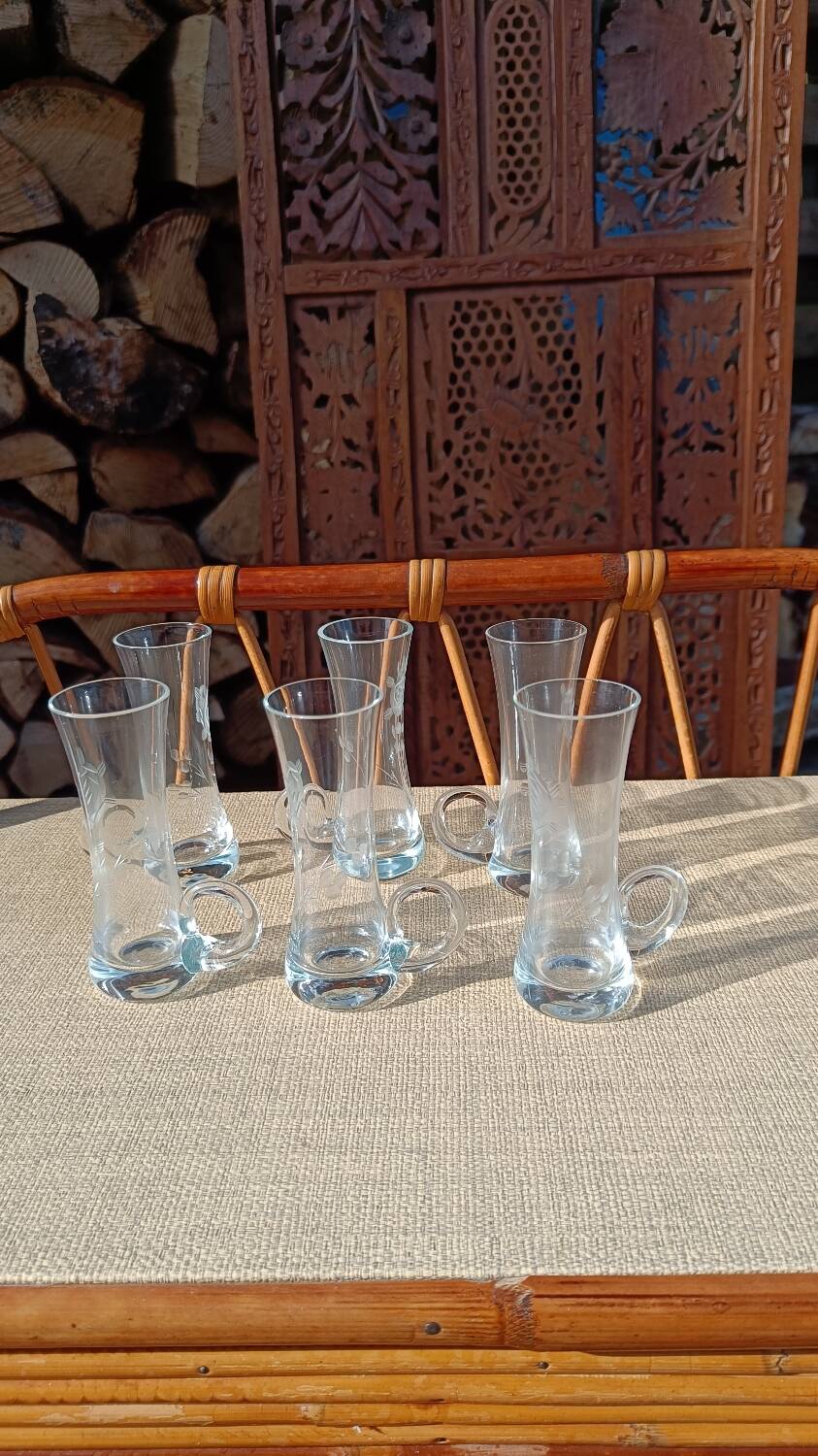 Six verres à shot en cristal gravé