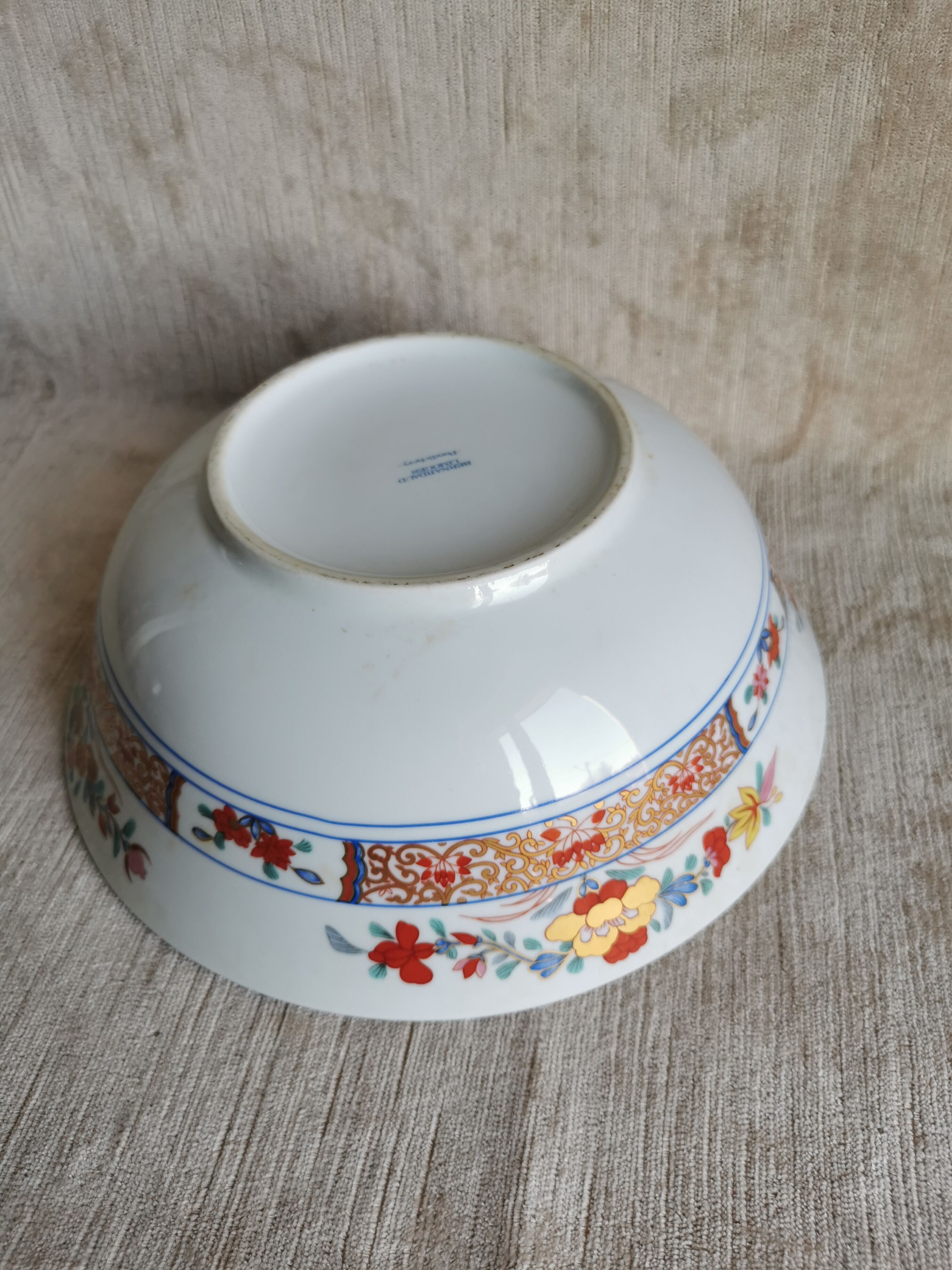Round salad bowl in Limoges porcelain Bernardaud model Pondicherry