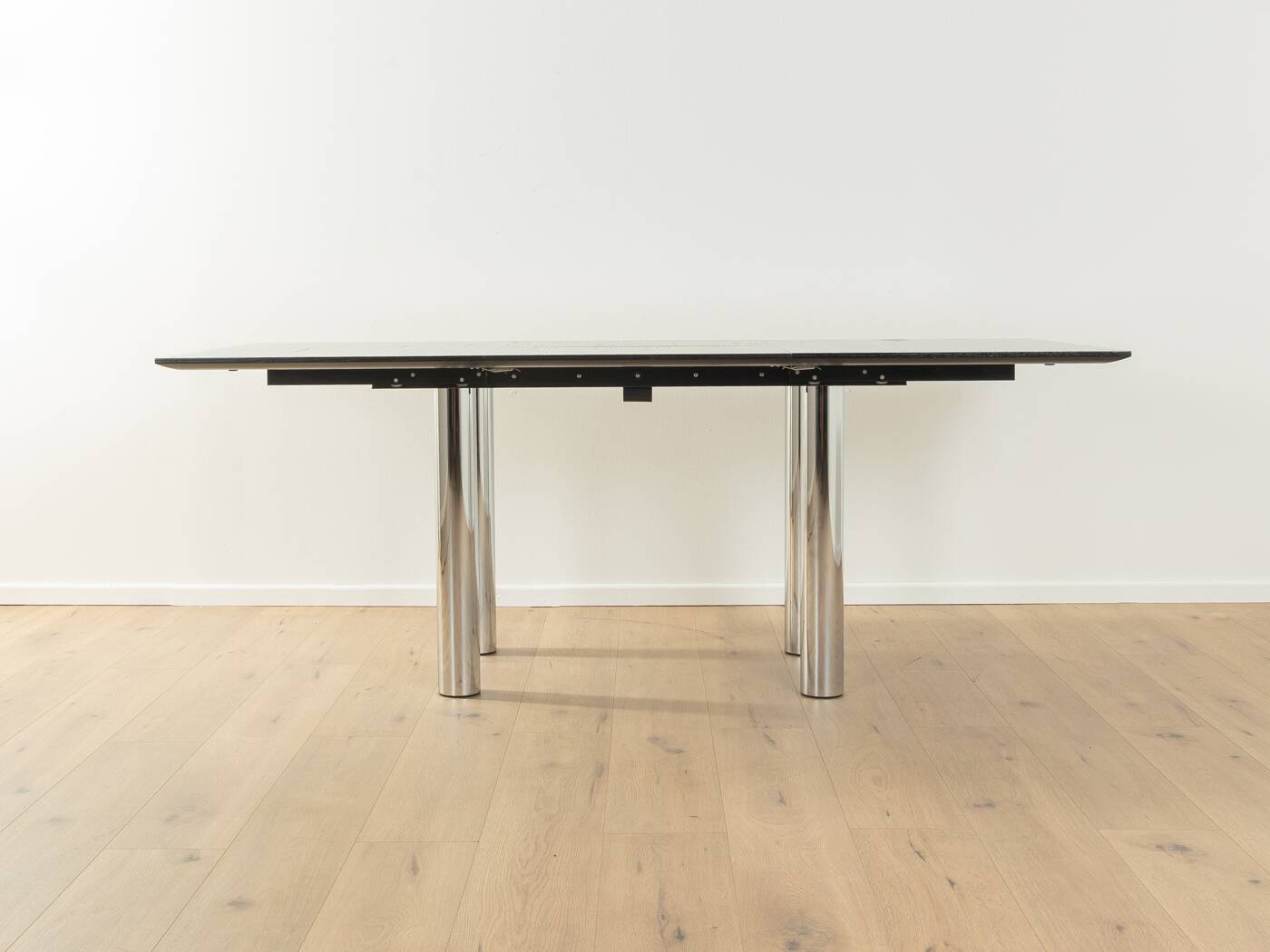 Postmodern Dining Table, Läsko