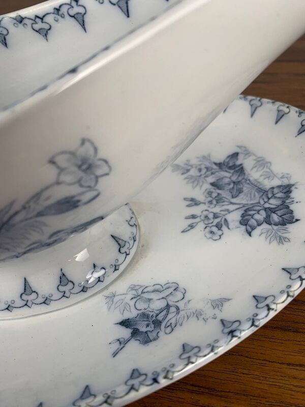 Saucière Sarreguemines U&C modèle Flore, XIXème s