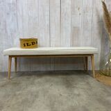 Scandinavian-line bench