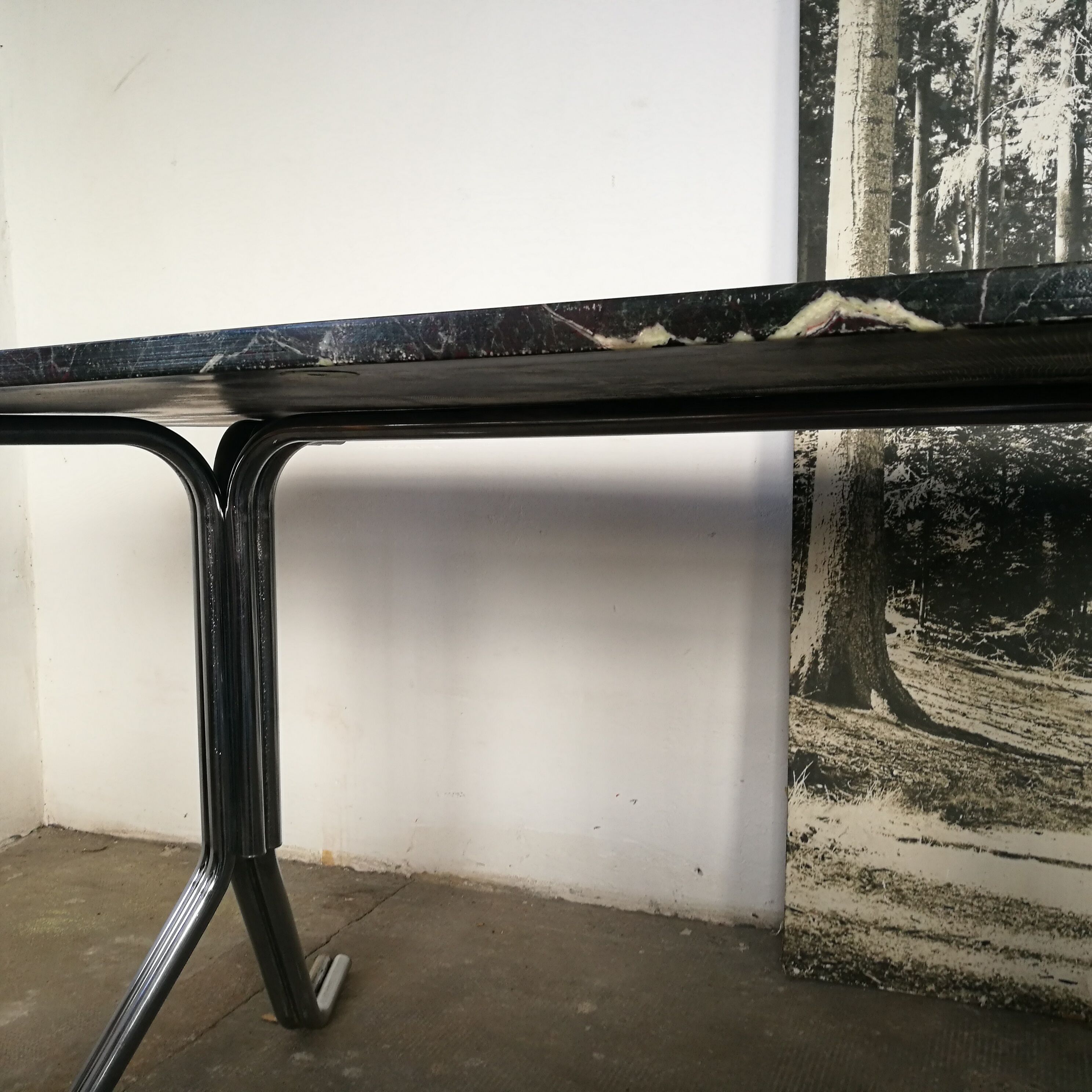 Table, chrome foot, red marble