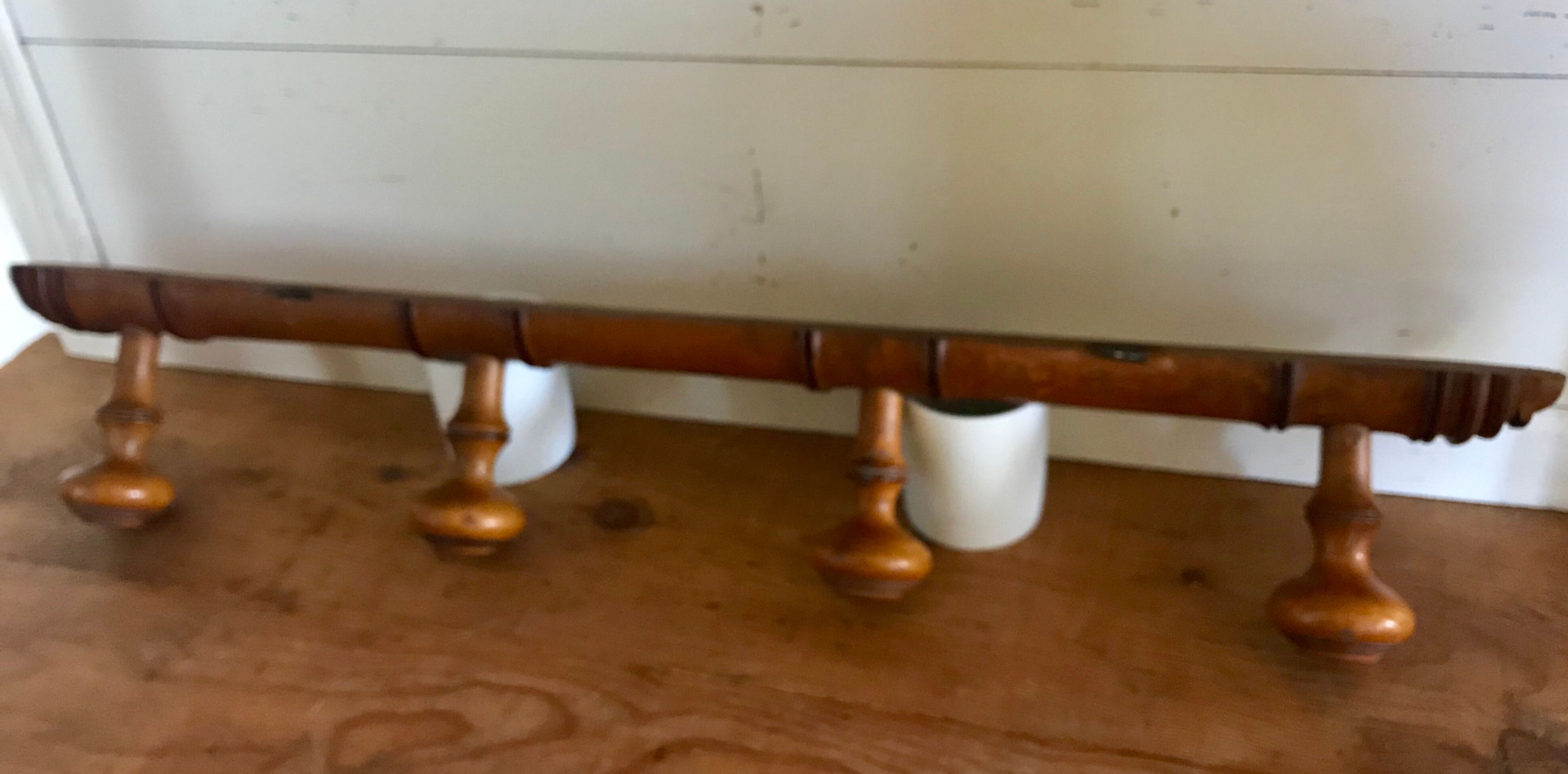 Vintage wooden patère turned