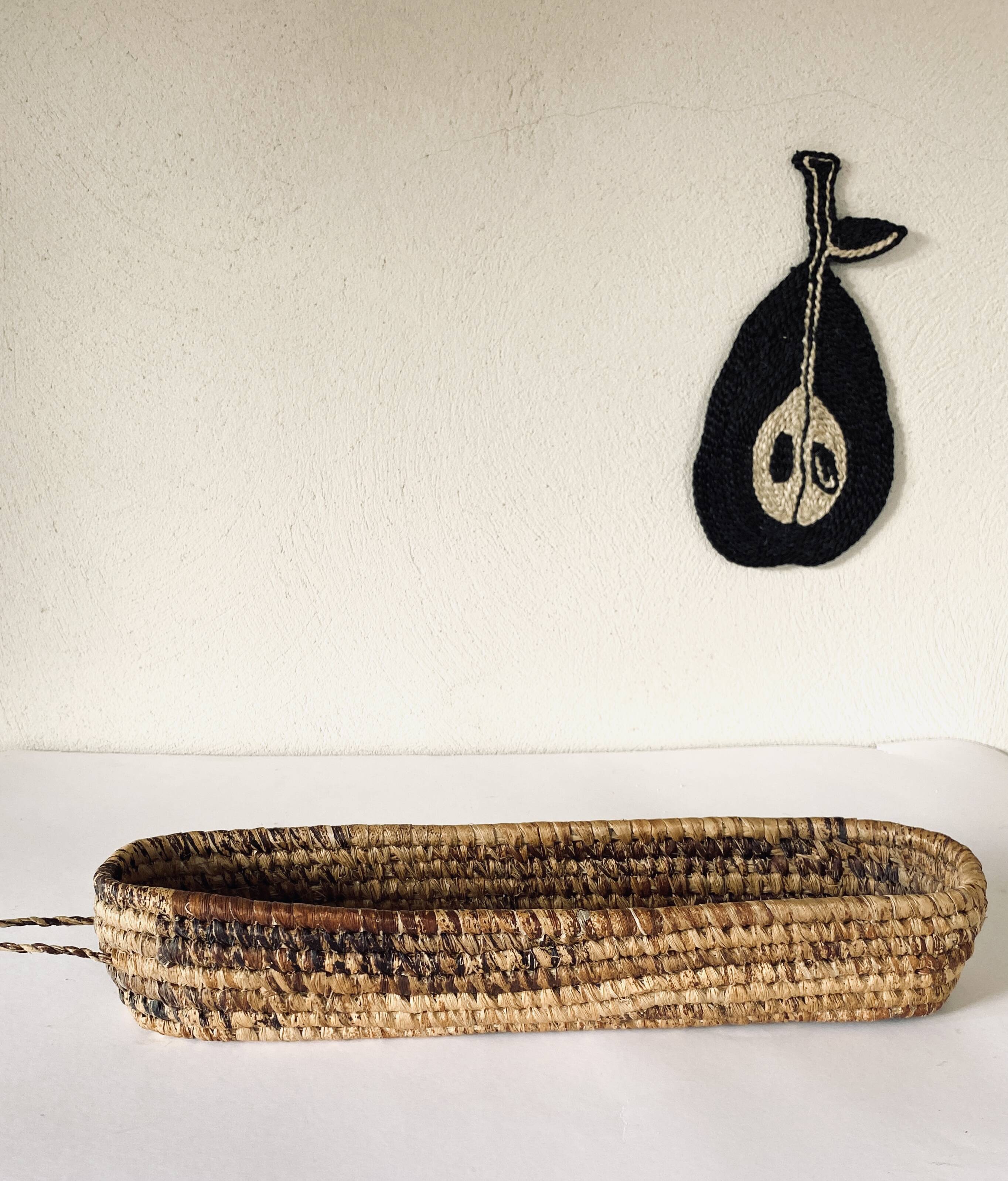 Trivet, braided fibers